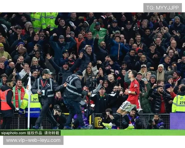 曼联冬窗引援方向将影响球队接下来的赛季节奏,曼联寒冷